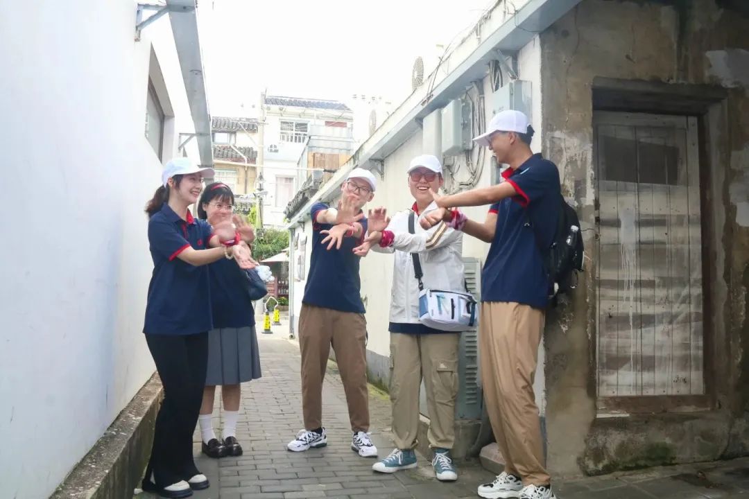 我们一起奔赴山海，领跑未来！