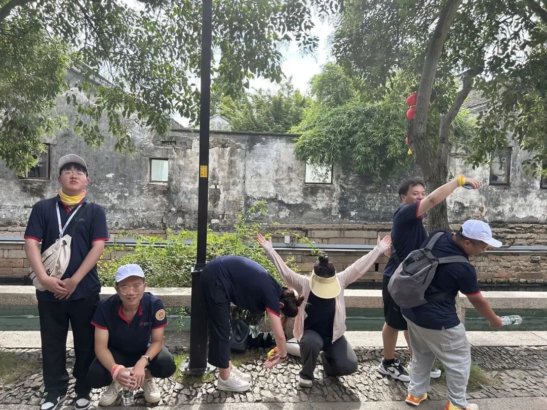 我们一起奔赴山海，领跑未来！