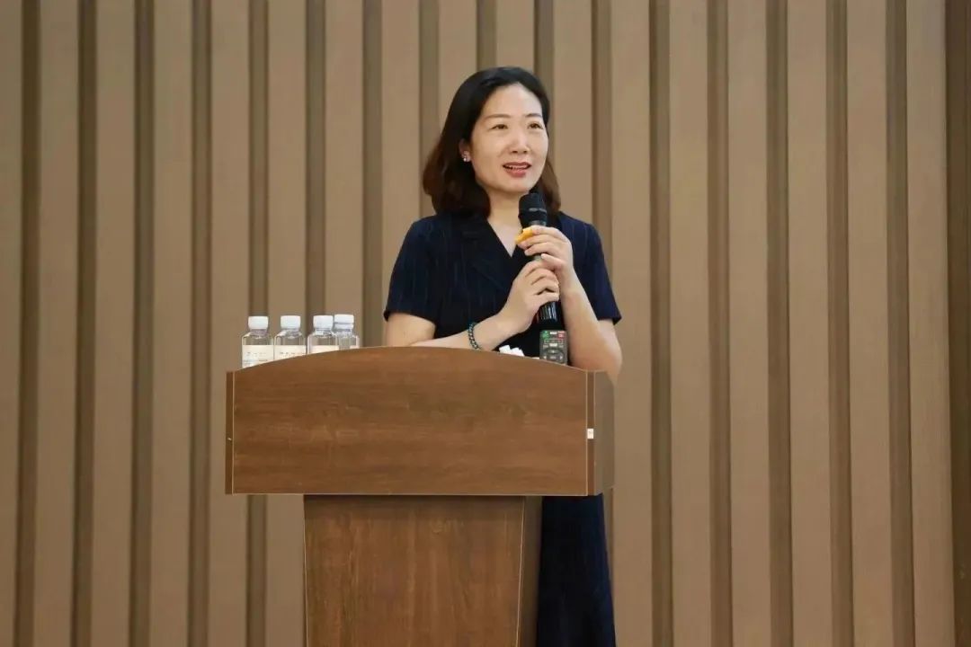 我们一起奔赴山海，领跑未来！