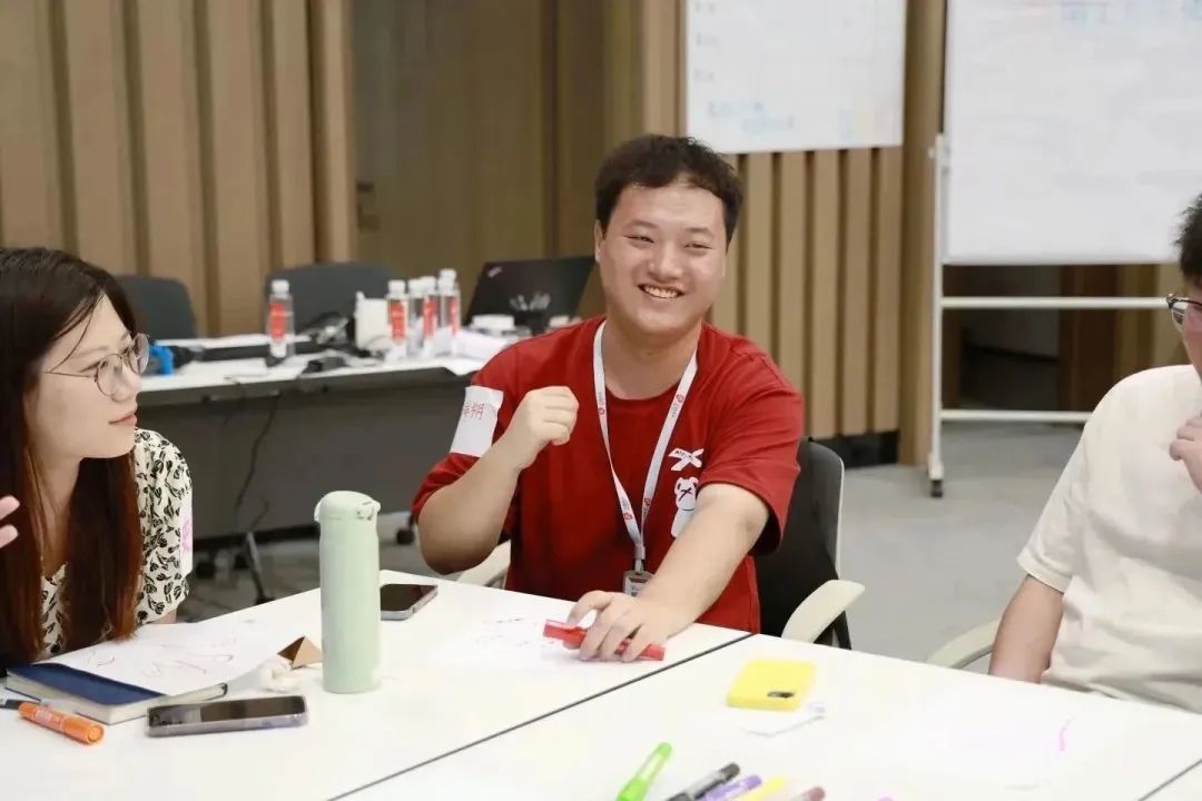 我们一起奔赴山海，领跑未来！